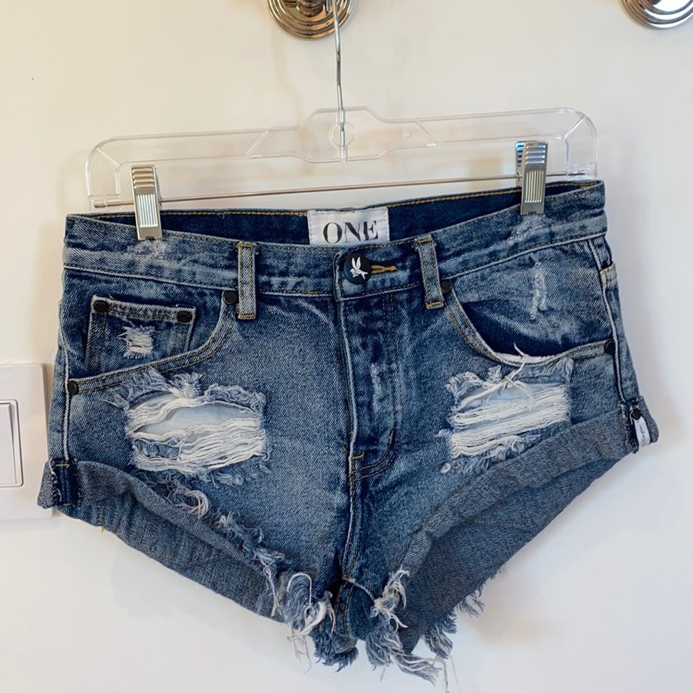 One Teaspoon Bandits Shorts!